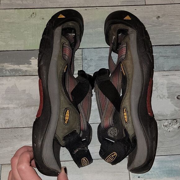 Keen Sandals sz 11.5 - Picture 6 of 7